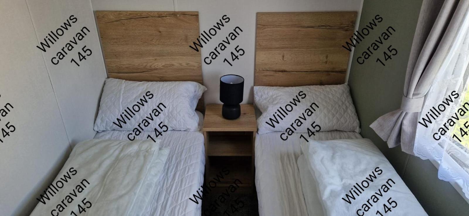 Willows Caravan 145 Llanddwywe Экстерьер фото