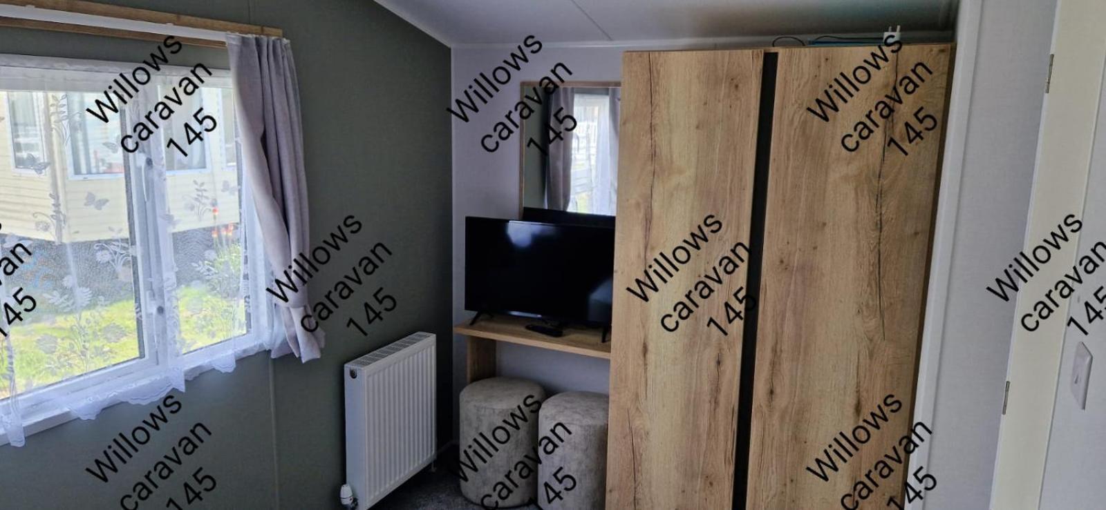 Willows Caravan 145 Llanddwywe Экстерьер фото